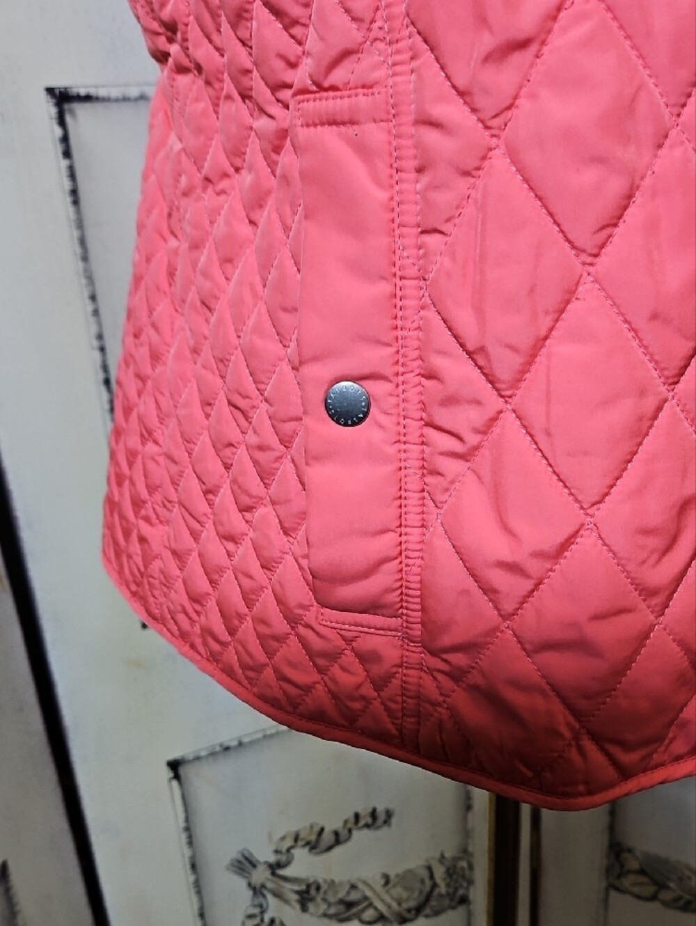 Quilted TALBOTS Diamond Salmon Coral Pink Women's Sleeveless Vest Size L - Picture 3 of 9